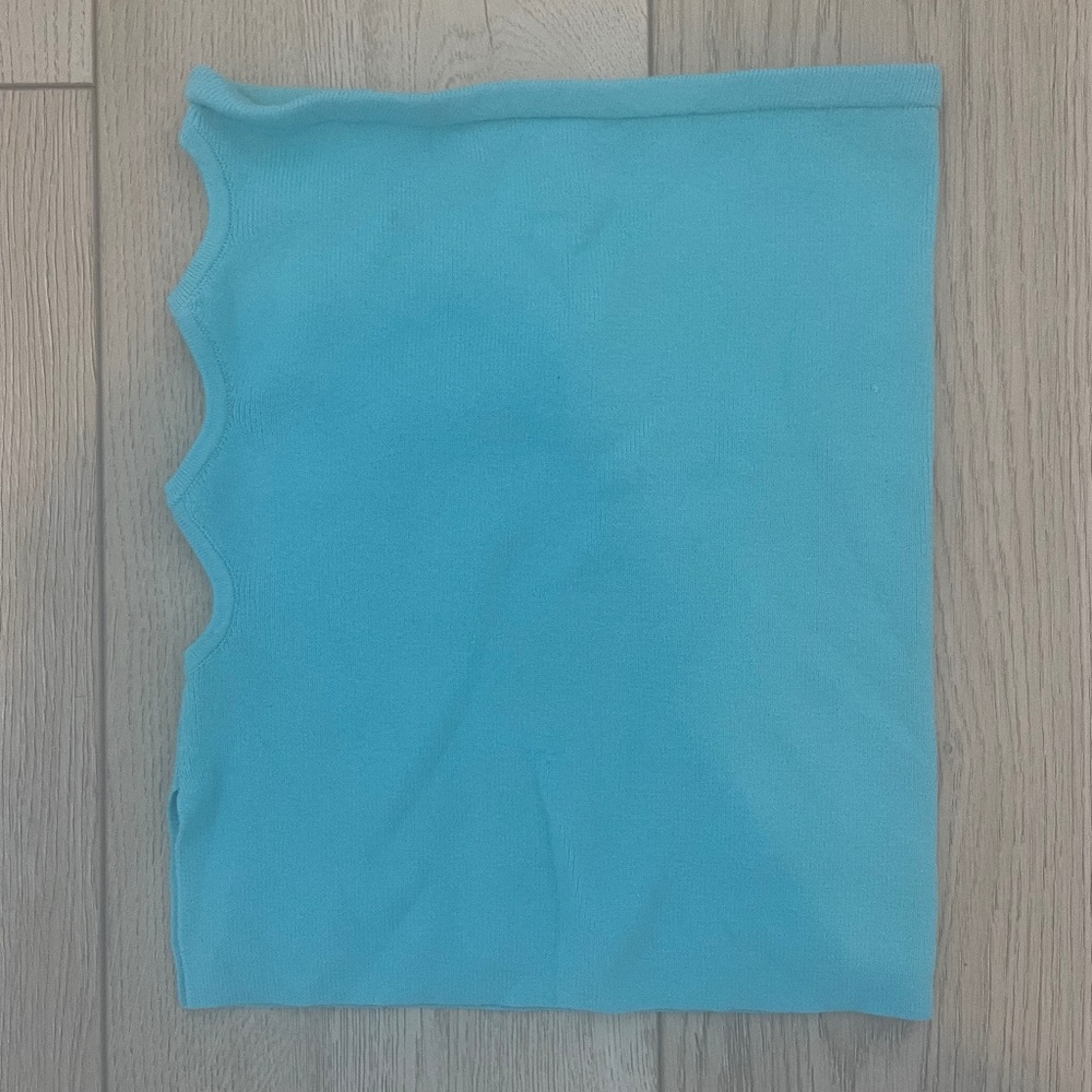 trendy blue side cut out tube top